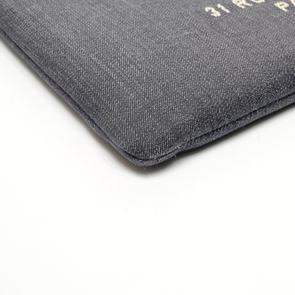 CHANEL Blue Clutch Bag - Picture 5 of 11